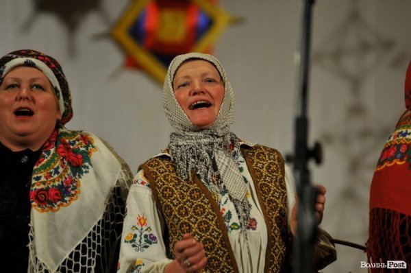 Фото з фестивалю вертепів у Луцьку