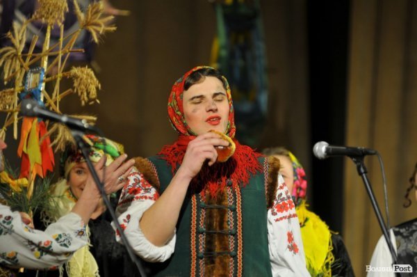 Фото з фестивалю вертепів у Луцьку