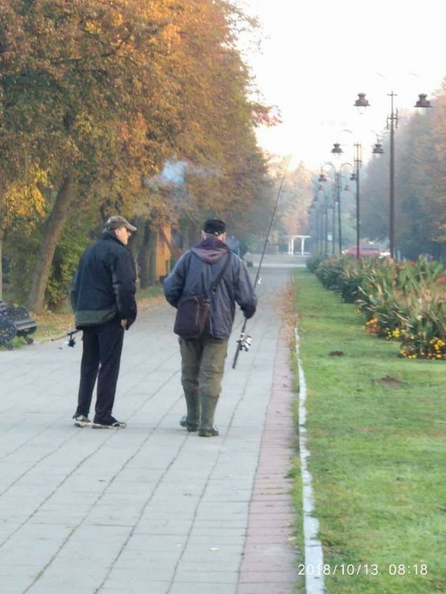 У луцькому парку ловили рибалок-нелегалів. ФОТО