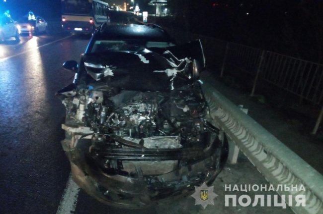 Поблизу села Зміїнець зіткнулись два авто. ФОТО