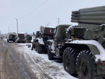 Повітряні сили ЗСУ знищили два російські винищувачі, а піхота захопила кинуту колону техніки