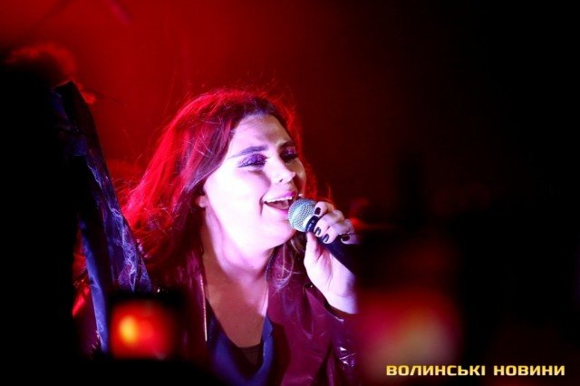 Гурт «KAZKA» у Луцьку підірвав публіку. ФОТО
