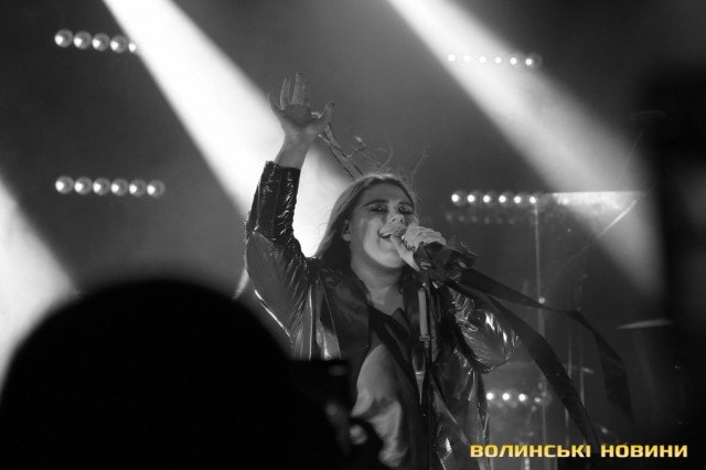 Гурт «KAZKA» у Луцьку підірвав публіку. ФОТО