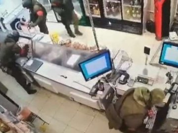 Російським окупантам в Україні влада РФ дозволила мародерити, – розвідка