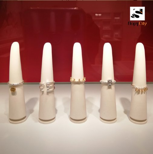 У «ПортCity» відкрився оновлений магазин «Pandora»*