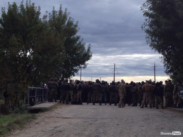 На Маневиччині - знову бурштинові «розбірки». ФОТО