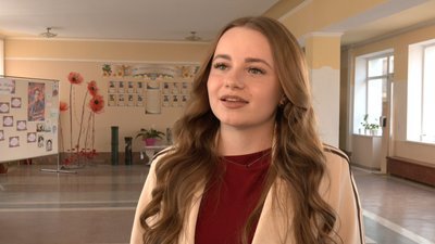 У луцьких школах старшокласників та відвідувачів перевірятимуть металодетектором. ВІДЕО