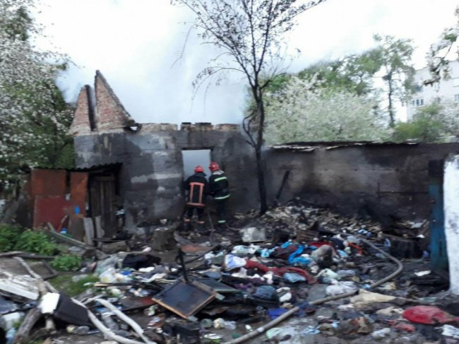 Через захаращеність не могли знайти тіла: подробиці пожежі на Волині