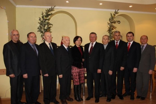 Микола Романюк зустрівся з екс-мерами. ФОТО