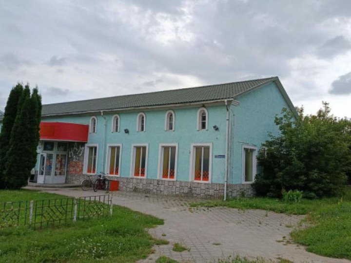 У волинському селищі за 4 млн продають будівлю фірми-банкрута