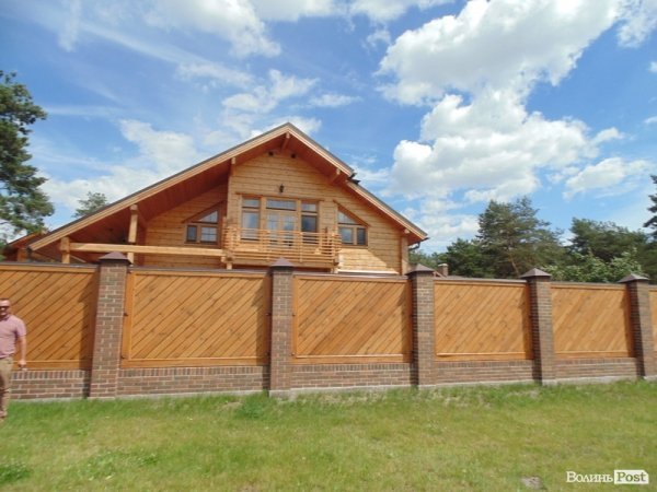 На Волині показали маєток, пов'язаний з Калетником та сином Януковича. ФОТО