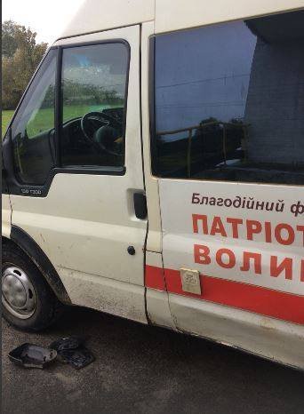 На Волині психічнохворий розгромив карету «швидкої». ФОТО