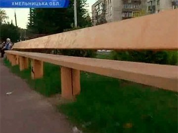В Україні з’явилась лавка довжиною 213 м