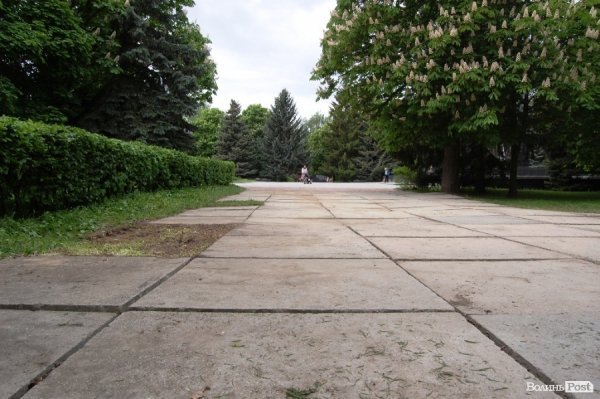 Меморіал в Луцьку оновили до Дня Перемоги