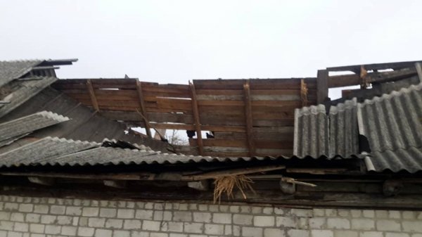 Пошкоджені дахи та паркани: на Волині пройшов смерч. ФОТО