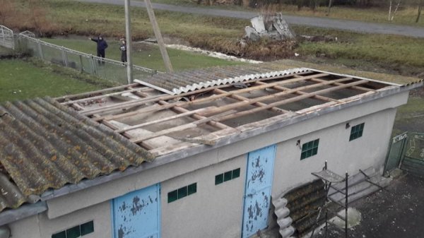 Пошкоджені дахи та паркани: на Волині пройшов смерч. ФОТО