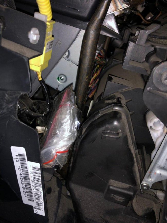 Через «Ягодин» литовець хотів провезти старовинні монети. ФОТО