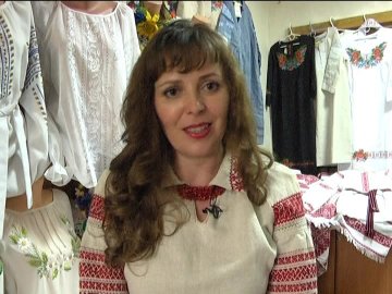 Майстриня розкрила секрети стародавньої волинської вишивки