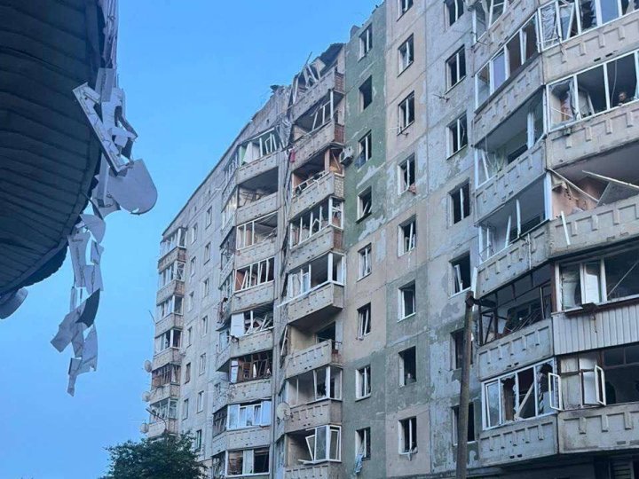 У Луцьку мешканці зруйнованого росіянами будинку готують документи на компенсацію. ВІДЕО