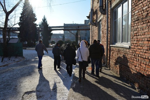 У Луцьку «розбиралися» з директором «Електротермометрії». ФОТО