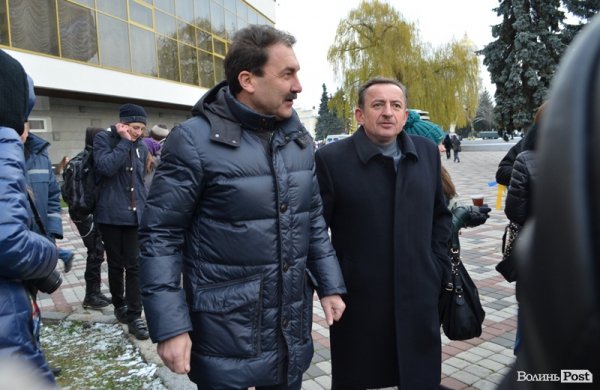 На луцькому Євромайдані гріють і годують. ФОТО