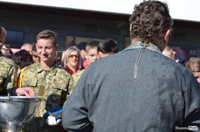 «Нам є що захищати»: урочиста посвята ліцеїстів у Луцьку.  ФОТО