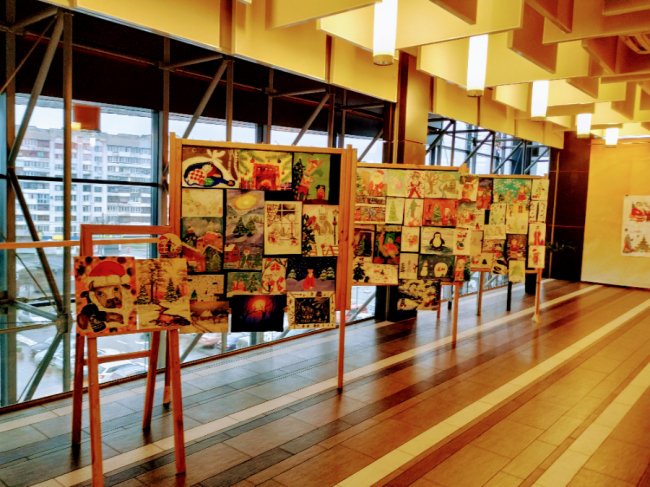 В ТРЦ «ПортCity» – виставка дитячих малюнків*