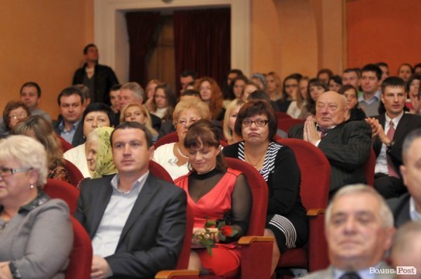 У Луцьку нагороджували працівників телебачення, радіо і зв’язку. ФОТО