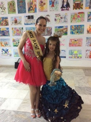 Луцька міні-Міс Планета перевертає дім догори дриґом і займається боксом. ФОТО