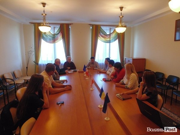 Ветеран «Солідарності» розповів лучанам про досвід польських реформ