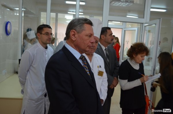 У луцькій лікарні відкрили сучасне реанімаційне відділення. ФОТО