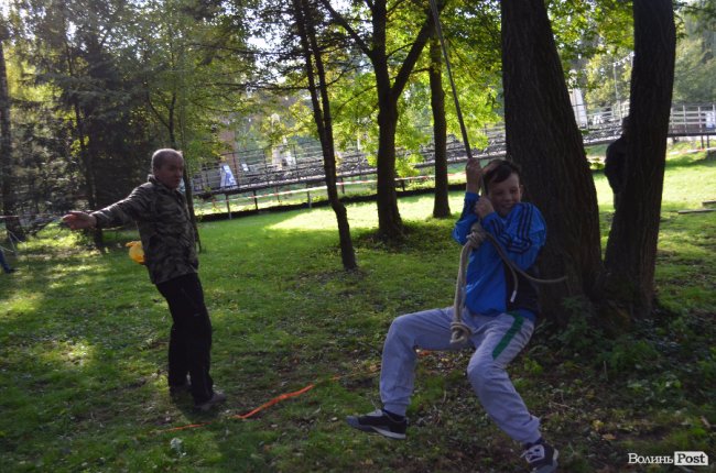 Без призів, але з грамотами: 250 дітей змагалися в луцькому парку. ФОТО