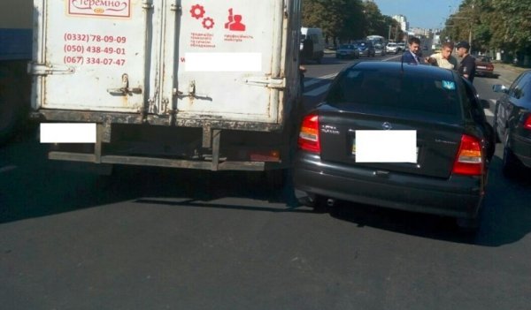 У Луцьку п'яний водій спричинив ДТП.ФОТО