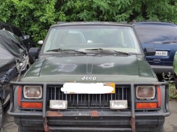 Три авто за півмільйона гривень: волинянина судитимуть за продаж гуманітарної допомоги