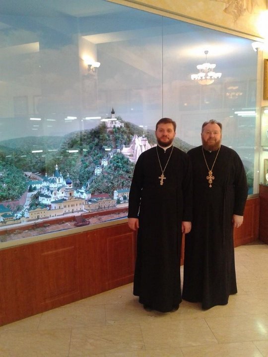 Волинські священики завезли на Схід понад 100 тисяч гривень. ФОТО