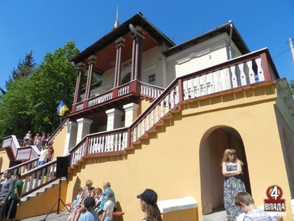 У Луцьку запрацювала дитяча залізниця. ФОТО