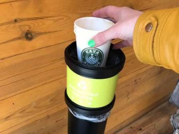 Для переробки на зошити: луцька кав'ярня збирає паперові стаканчики. ФОТО