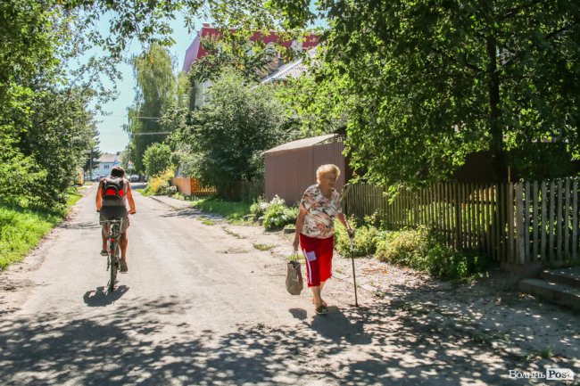 Безіменна вулиця і неназваний ставок: чим особливий неквапливий Вишків. ФОТО