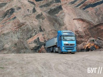 З терикону колишньої волинської шахти вивозили породу. ВІДЕО