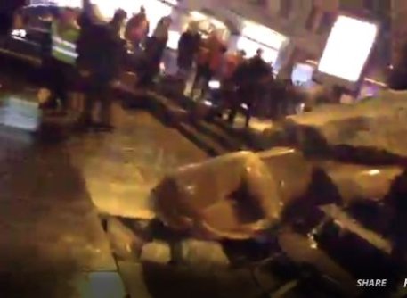 У Києві зруйнували пам'ятник Леніну. ФОТО. ВІДЕО