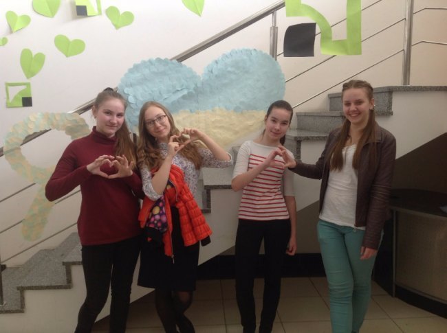 Учні волинського ліцею-інтернату побували на екскурсії в ПриватБанку*