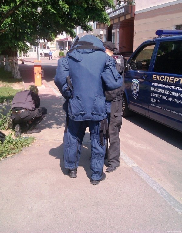 У  Луцьку пролунав вибух: міліція та СБУ вчаться ловити терористів. ФОТО