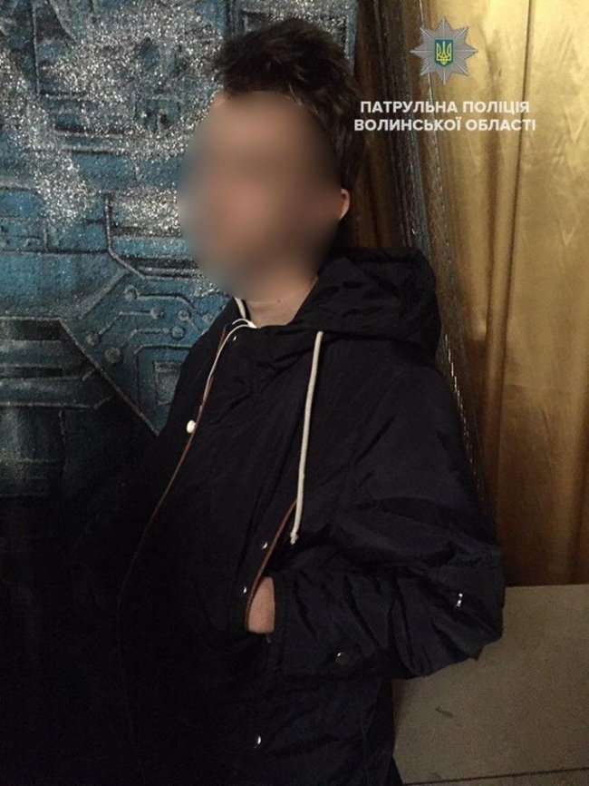 У луцькому клубі підлітки хотіли збувати наркотики