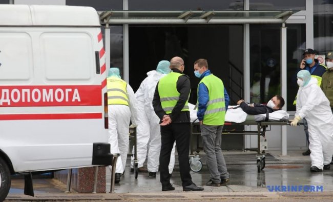 На лікування до Німеччини відправили 13 українських військових