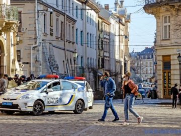 На Львівщині не стали послаблювати карантин: хворих занадто багато