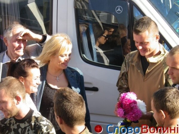 Бійців 51-ої бригади Луцьк зустрічав як героїв. ВІДЕО. ФОТО