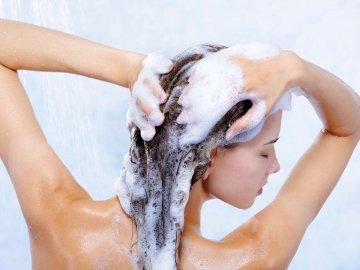Чому жінкам сьогодні не можна працювати і мити голову: прикмети і забобони