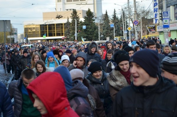 Студентський мітинг у Луцьку. ФОТО. ВІДЕО