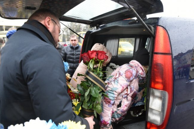 У Луцьку попрощались із загиблим воїном. ФОТО 