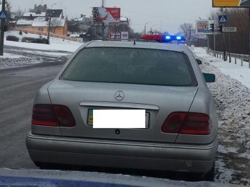 Зранку випив - день вільний? У Луцьку затримали водія напідпитку